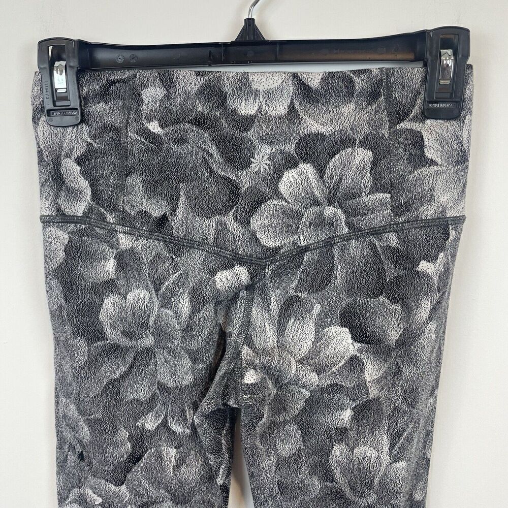 Athleta Black White Elation Floral‎ Textured Tight Legging Size XS - Picture 6 of 9